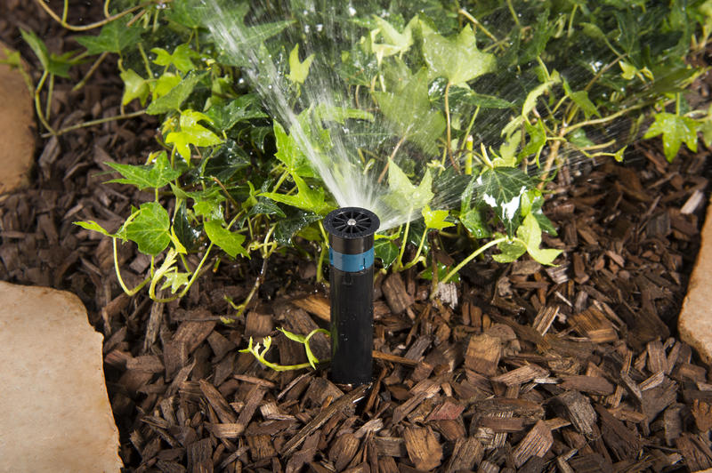 Hunter RCS dizna za desni ugao – precizno zalivanje pravougaonih i ugaonih površina