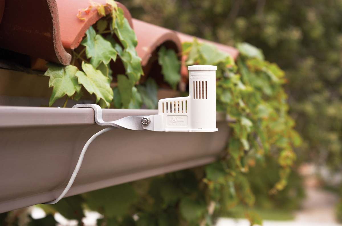 Hunter Rain-Clik žični senzor za kišu – montaža na oluk